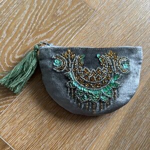Purse pouch.